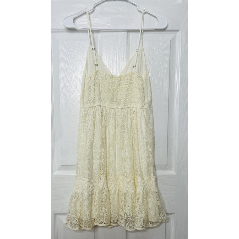 Hollister Ruffle Hem Off White Lace Mini V-Neck Strappy Lined Dress Size M NWT - Picture 4 of 12